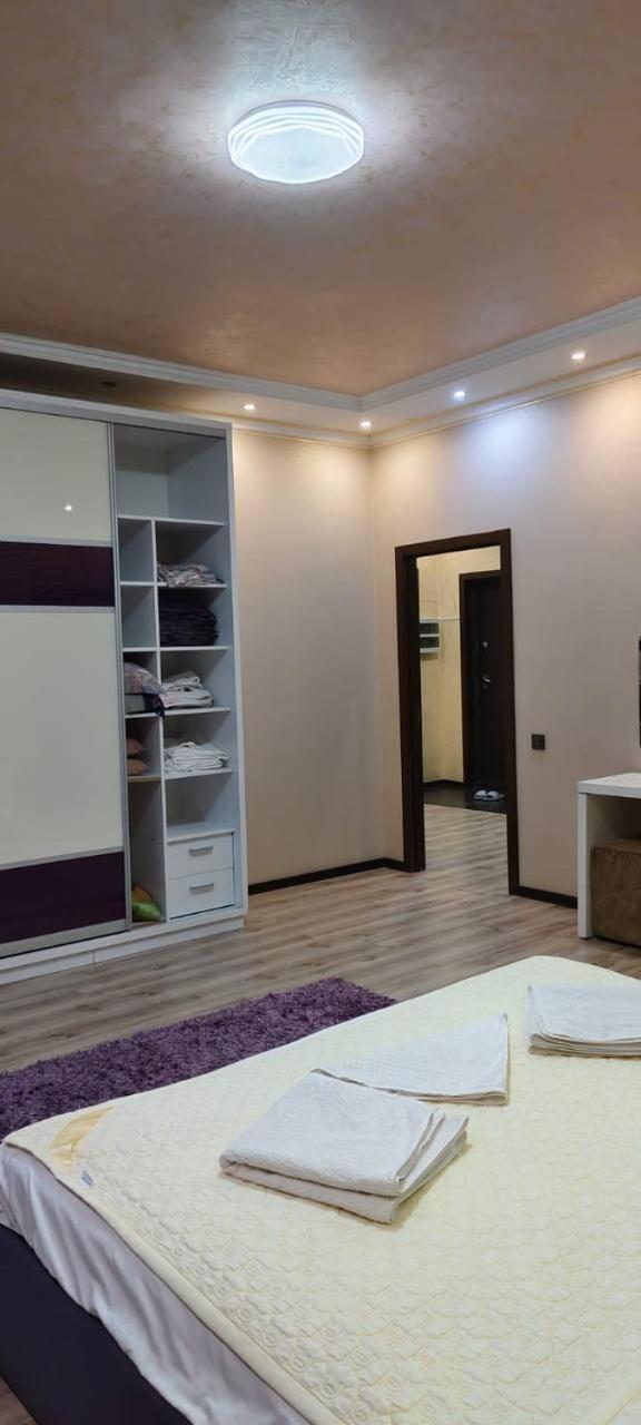Nurly Tau 2Room Apartments Almaty Exterior photo